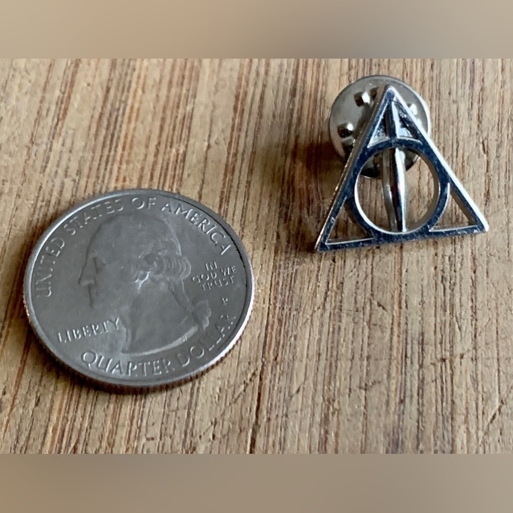 Officially Licensed Metal HARRY POTTER Deathly Hollows Wizarding Pinback Button